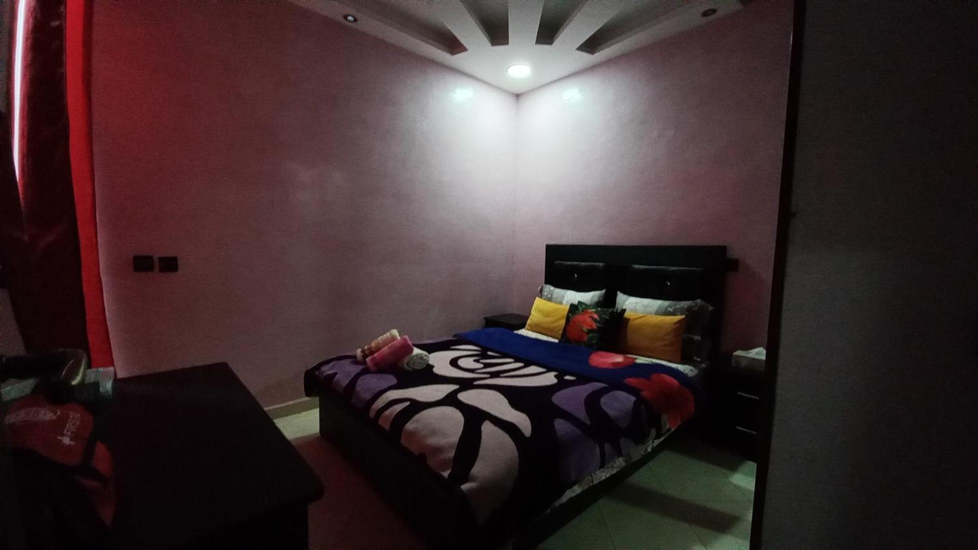 Chambre Prive Private Room Aeroport Mohamed 5 Deroua Exteriér fotografie